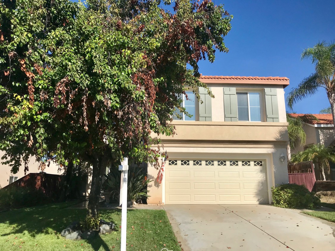 Primary Photo - 3 Bedroom Pool Home Rent in Temecula!