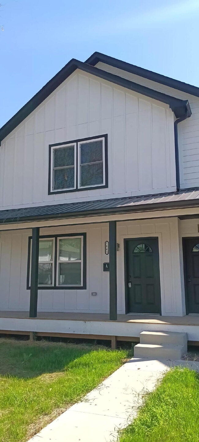 Building Photo - 1843 N Dexter St