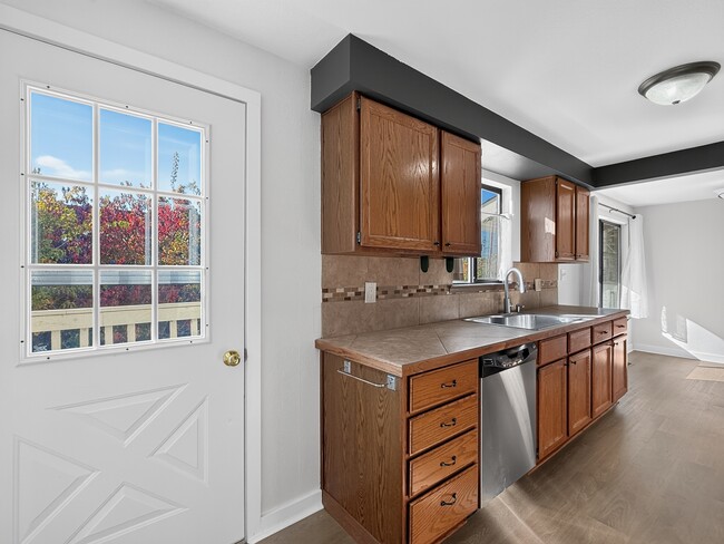 Building Photo - 6251 3rd Ave NW