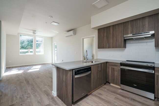 Interior Photo - MARQ - The Woods on Marquam Hill