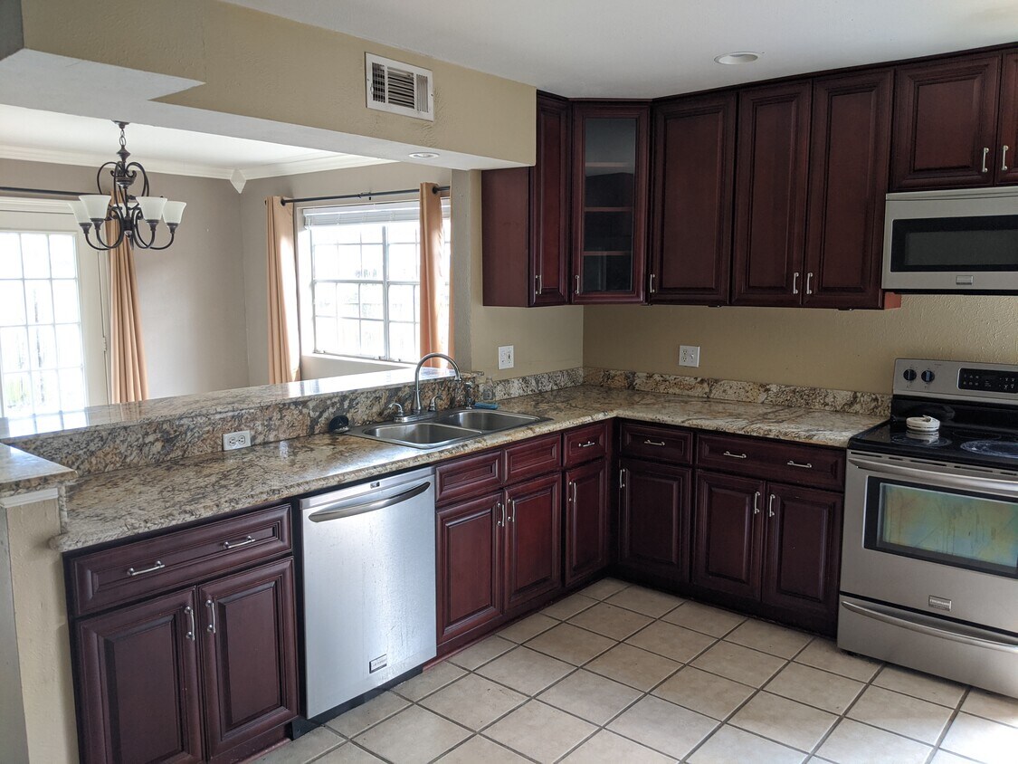 855 Pontalba St, New Orleans, LA 70124 Apartments in New Orleans, LA