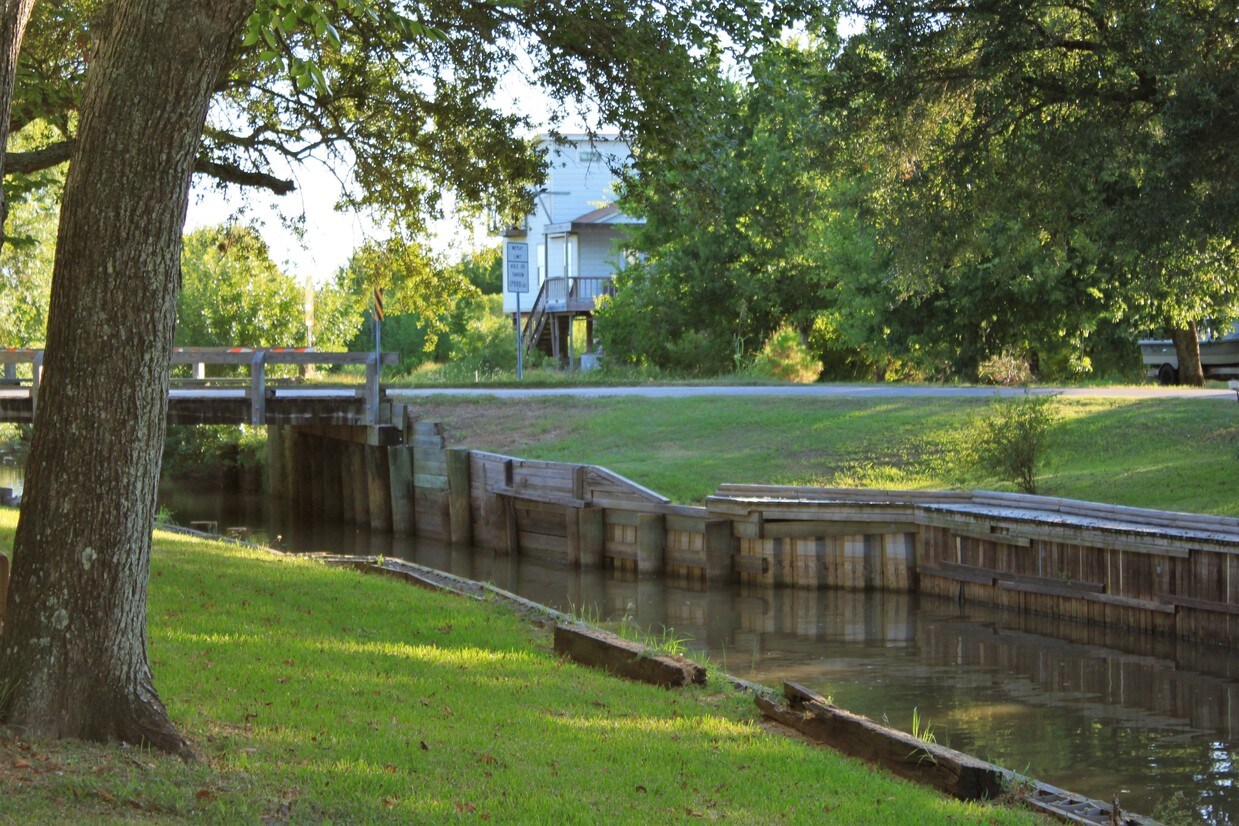 View of the canal - 5202 County Road 469