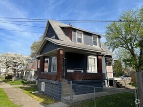 Building Photo - 411 M St