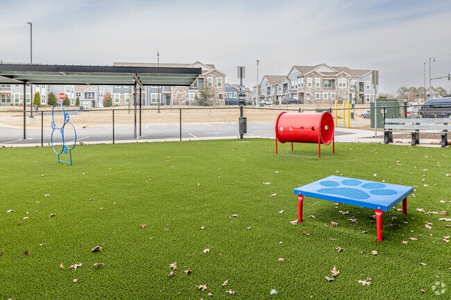 Building Photo - Promenade Commons