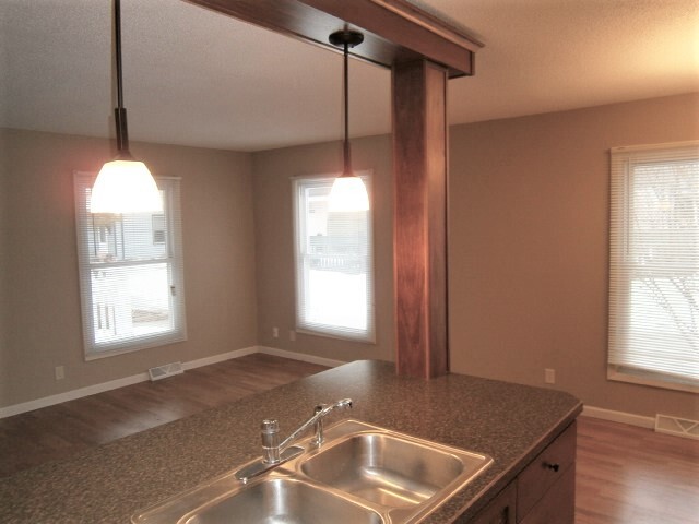 Building Photo - 4958 Grenwich Trl N