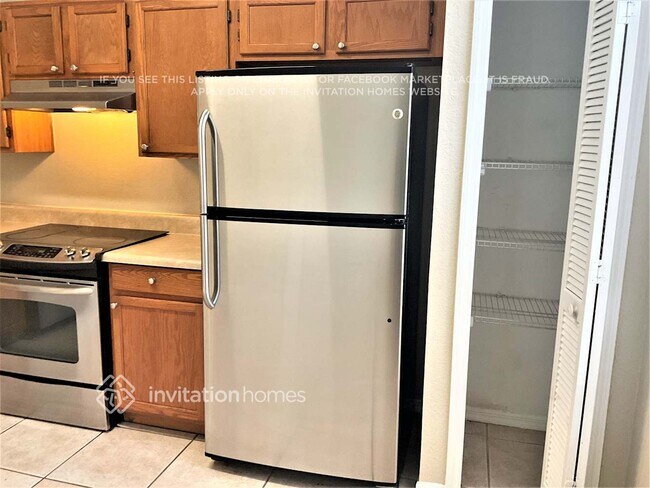 Foto del edificio - 105 River Chase Dr