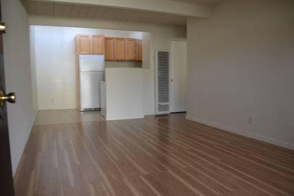 Building Photo - Sutter Gardens