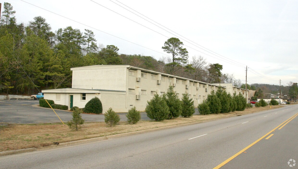Foto del edificio - Brookhurst Apartments