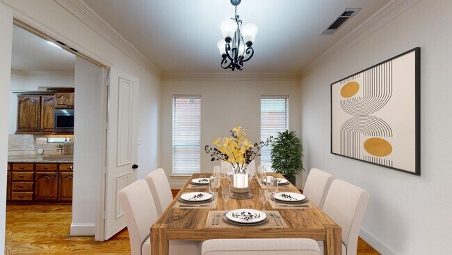 Foto del edificio - Elegant Central Dallas home 2.5 blocks from Knox-Henderson