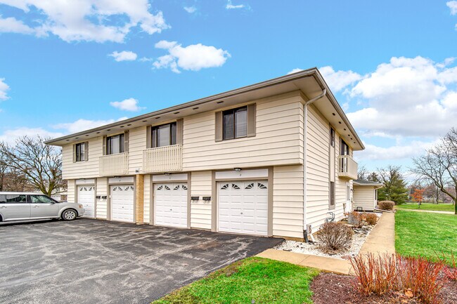 Building Photo - 166 Chatham Ct