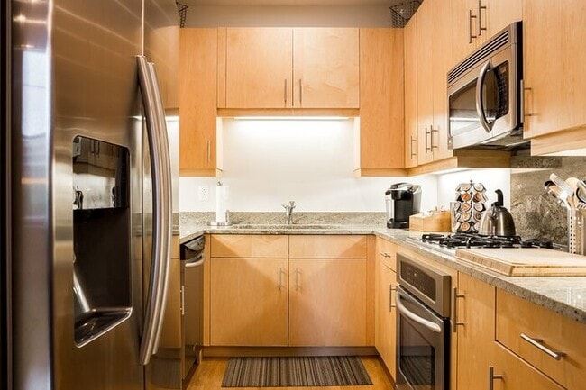 Photo - 99 Broad St House