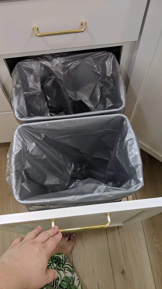 Building Photo - 2806 Ryerson Pl