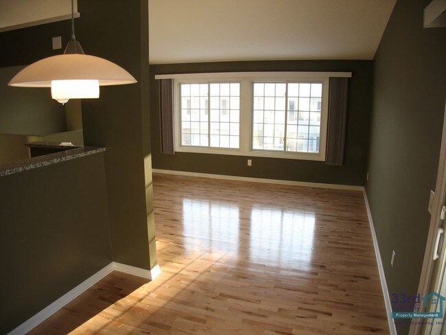 Building Photo - 4619 Ridge Cliff Dr