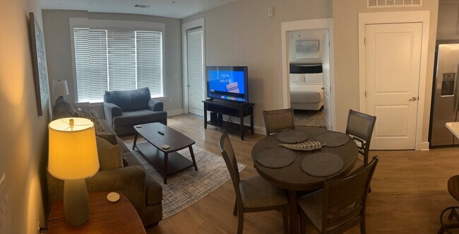 Foto del edificio - 6408 Providence Farm Ln