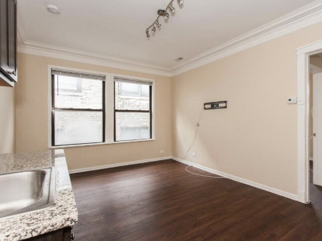 Foto del edificio - 4354 N Ashland Ave
