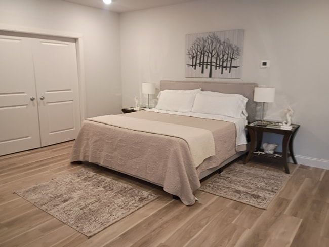 Foto del edificio - 5405 Rosewood Pl