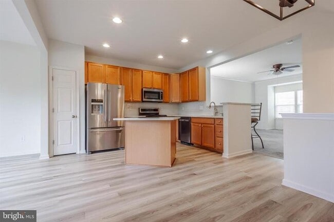 Building Photo - 520 Boxwood Ln