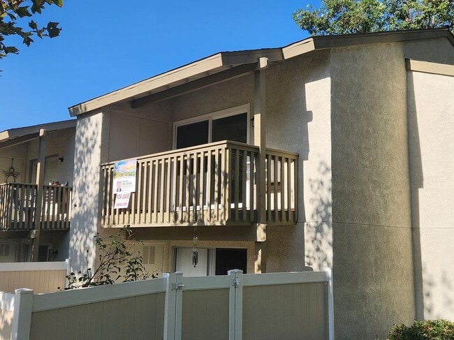 Building Photo - 26241 Las Flores