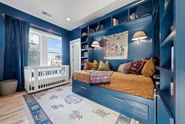 Foto del edificio - 732 Lamont St NW