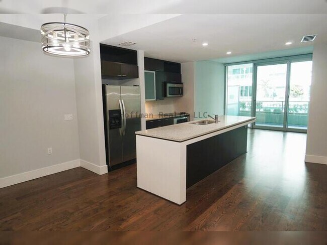 Photo - The Place at Channelside Apartment