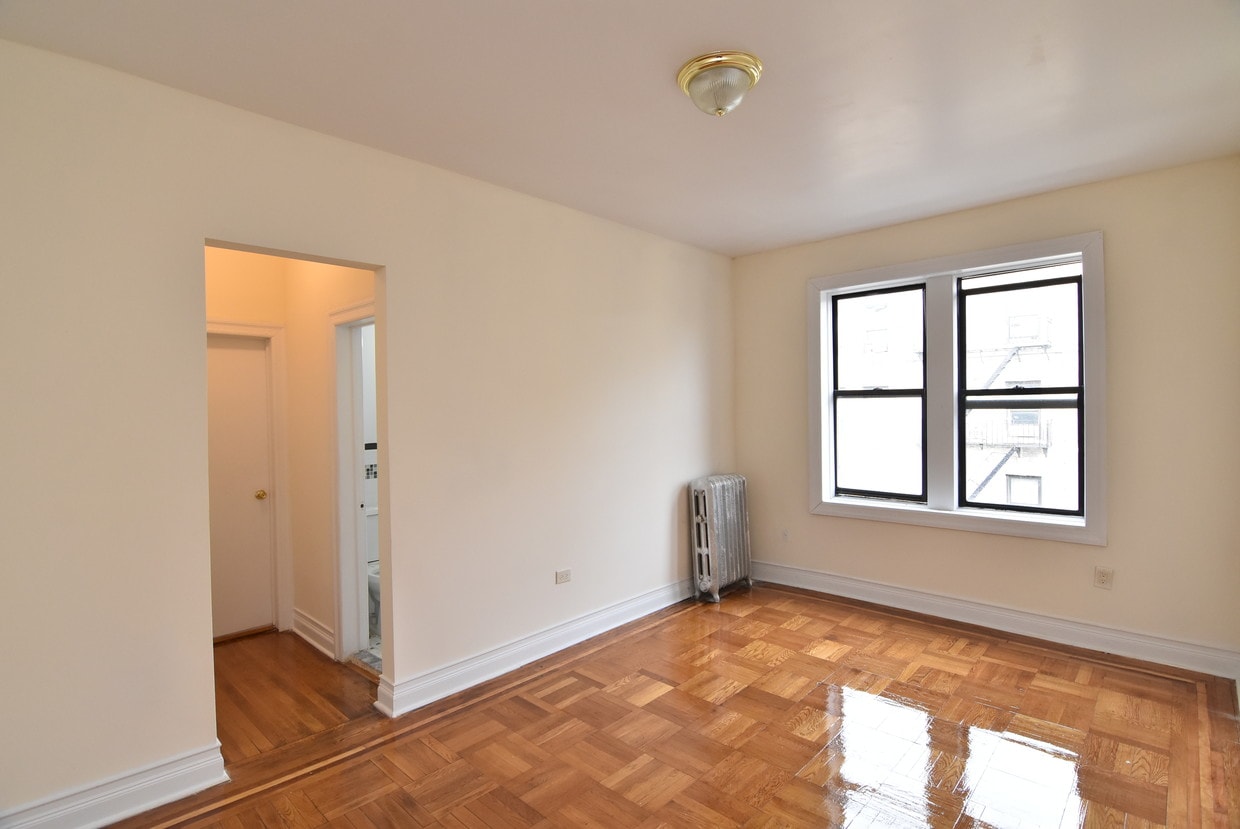 Primary Photo - 600 W 174th St