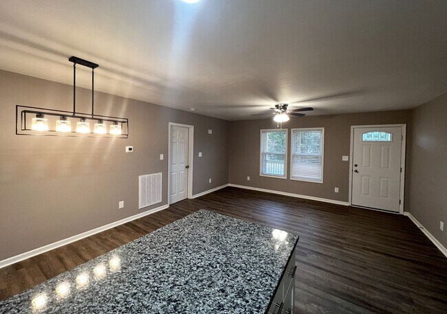 Building Photo - For Rent Davidson County