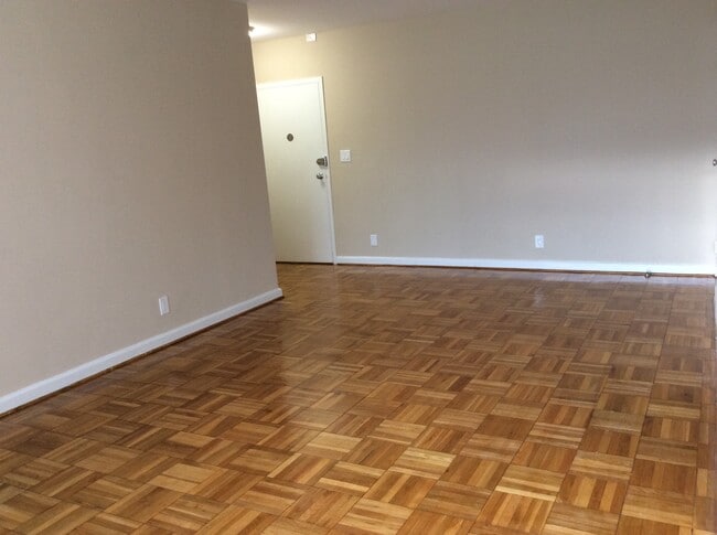 Interior Photo - Connecticut Park Apartments