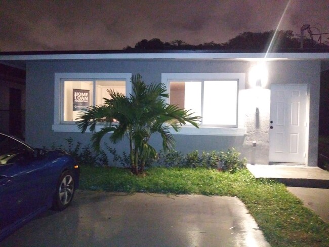 Building Photo - 4105 NW 24th Ave
