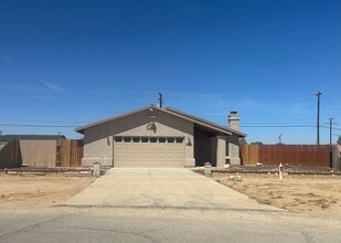 Building Photo - 8641 Ironwood Ave