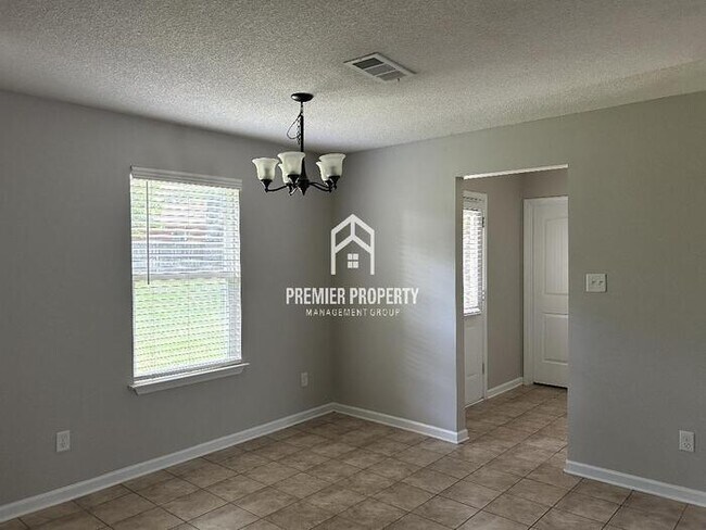 Foto del edificio - 7301 Fall Leaf Cove