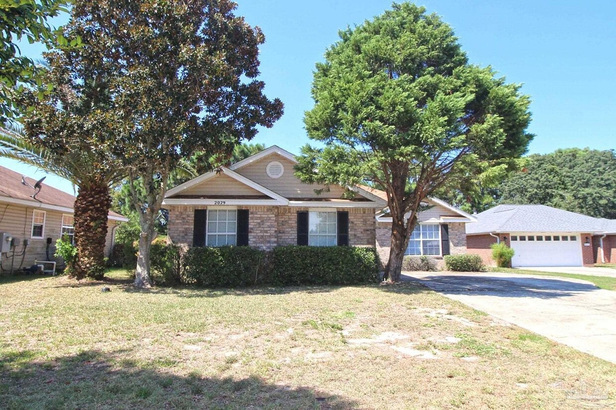 Primary Photo - 2029 Shadow Lake Dr