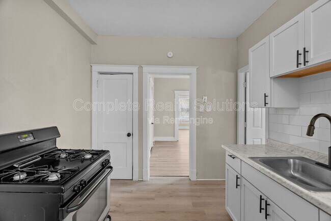 Foto del edificio - 4102 California Ave