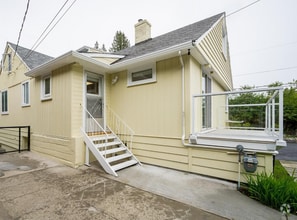 Building Photo - 1819 Inglewood Ave