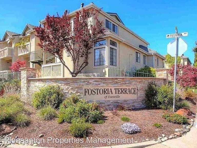 Foto principal - 3 br, 2 bath House - 2061 Fostoria Circle