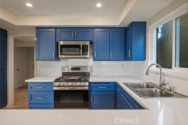 Building Photo - 845 2nd St