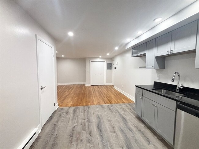 Foto del edificio - 40 Rockland Ave