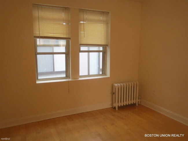 Building Photo - Studio, 1 bath  - 30 Hemenway St 39