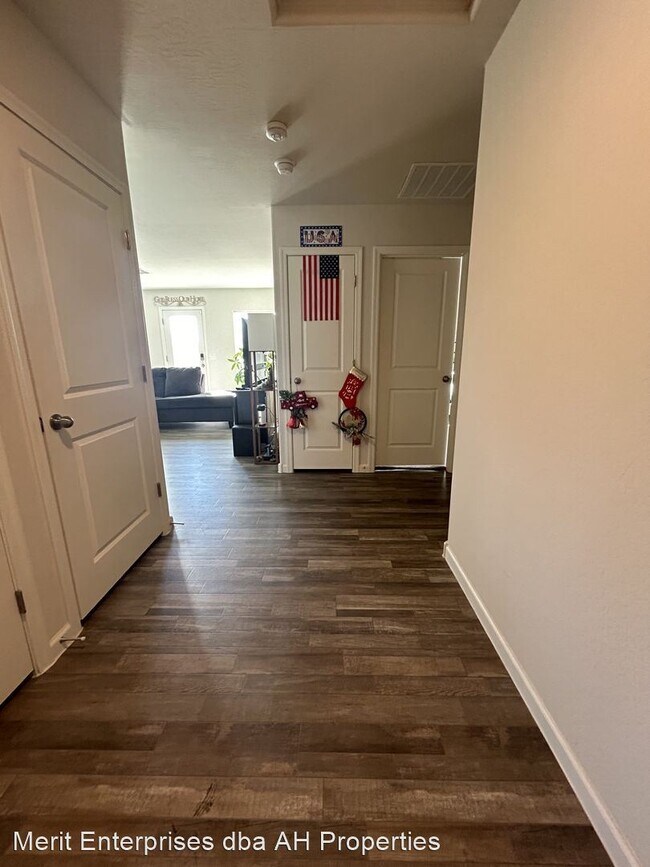 Foto del edificio - 3 br, 2 bath House - 10862 W CAMBRIA CIR