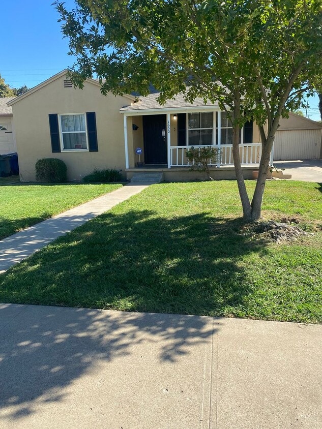 3 bedroom 2 bath home in Merced - 3 bedroom 2 bath home in Merced