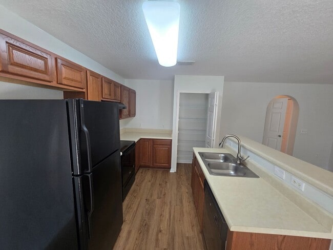 Building Photo - 1/2 Off Move In Special for first months rent