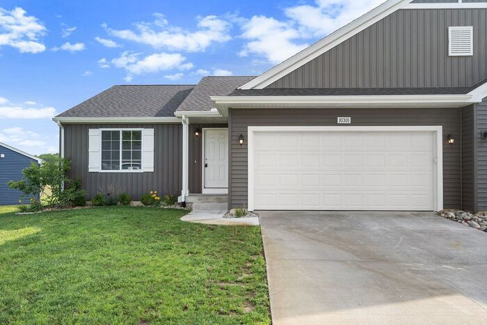 Primary Photo - 10050 Pennridge Dr
