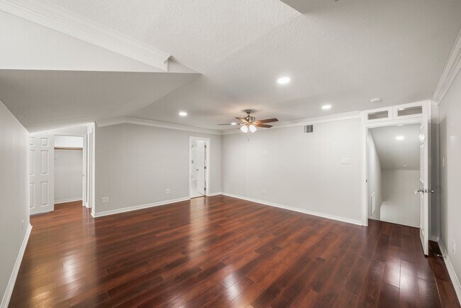 Foto del edificio - 4023 Breakwood Dr