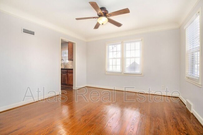 Foto del edificio - 5734 Walmer St