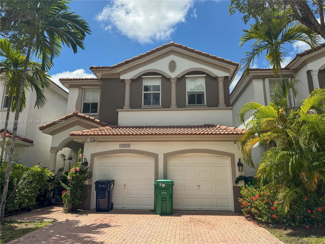 Foto principal - 10828 NW 85th Terrace