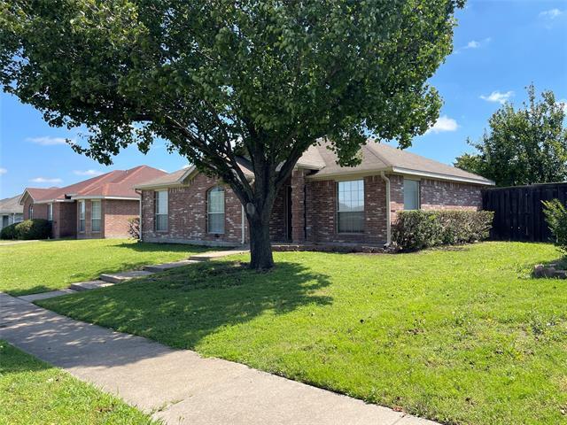 Building Photo - 1120 Cedarcrest Dr