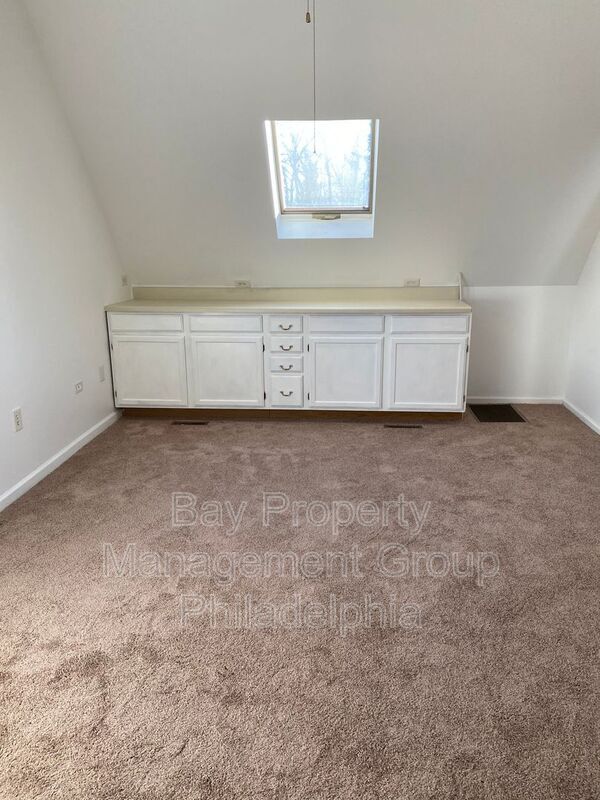 10 Lakeside Ave Unit 2, Devon, PA 19333 Condo for Rent in Devon, PA