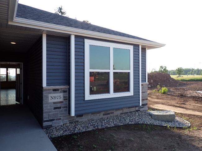 Building Photo - N973-N975 S Magdalyn Ct