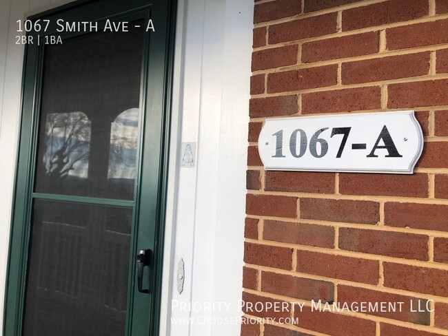 Foto del edificio - 1067 Smith Ave