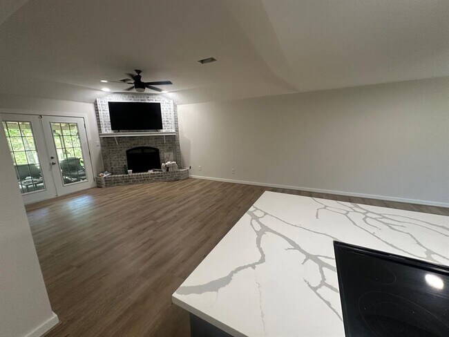 Foto del edificio - 371 Carriage Trail