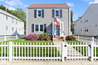 Building Photo - 634 Courtland Ave